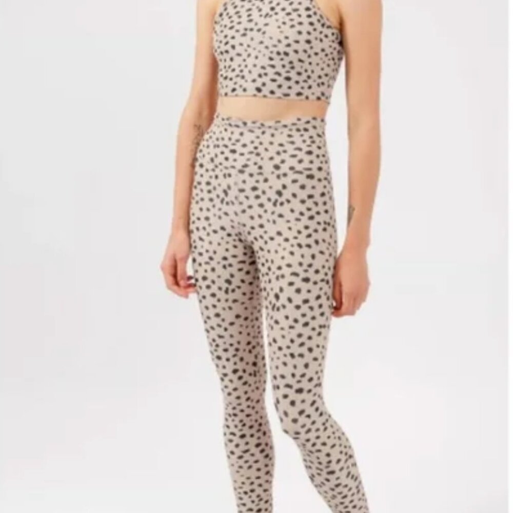 Beach Riot Ayla Legging In Taupe and Black Leopard Print Leggings